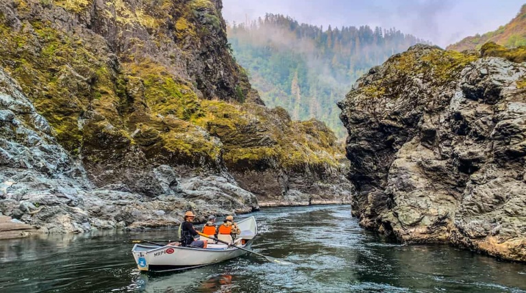 Lodge To Lodge Rogue River Fishing Trips